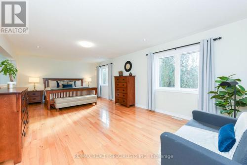 240 Butterfly Lane, Oakville, ON - Indoor Photo Showing Bedroom