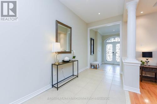 240 Butterfly Lane, Oakville, ON - Indoor Photo Showing Other Room