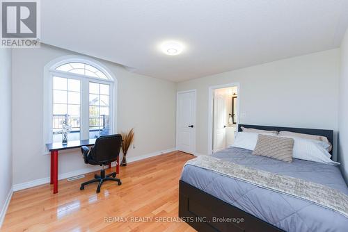 240 Butterfly Lane, Oakville, ON - Indoor Photo Showing Bedroom