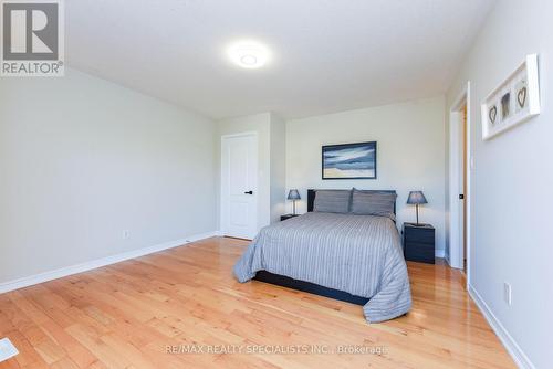 240 Butterfly Lane, Oakville, ON - Indoor Photo Showing Bedroom