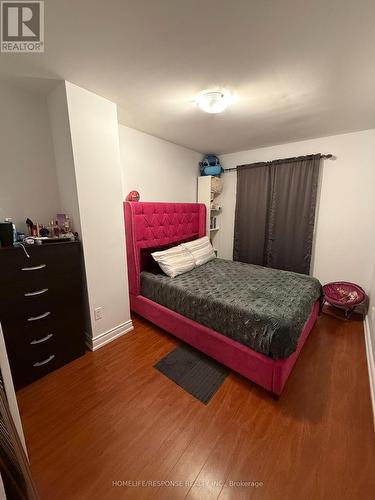 4 - 400 Mississauga Valley Boulevard S, Mississauga, ON - Indoor Photo Showing Bedroom