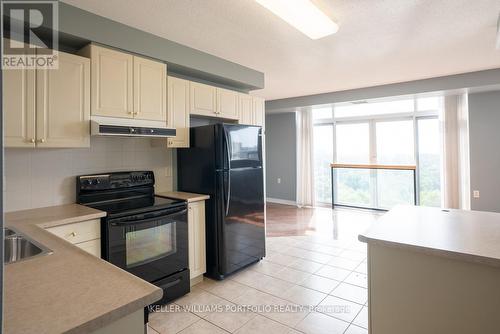 1204 - 200 Burnhamthorpe Road E, Mississauga, ON - Indoor Photo Showing Kitchen