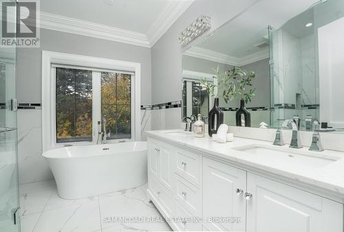 1368 Kenmuir Avenue, Mississauga, ON - Indoor Photo Showing Bathroom