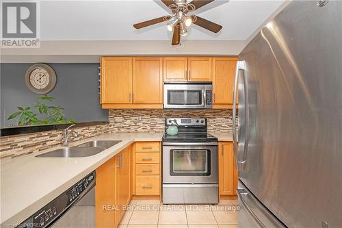 2493 Newcastle Crescent, Oakville, ON - Indoor Photo Showing Kitchen With Double Sink