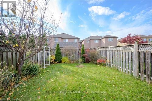 2493 Newcastle Crescent, Oakville, ON - Outdoor