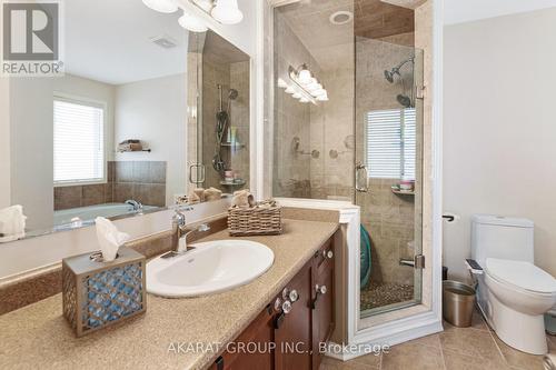 608 Brothers Crescent, Milton, ON - Indoor Photo Showing Bathroom