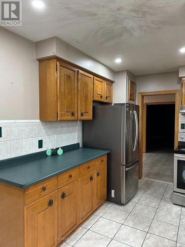 95 Hillside Drive, Brampton, ON - Indoor Photo Showing Kitchen