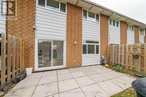 20 - 125 Limeridge Road W, Hamilton, ON - Outdoor With Exterior