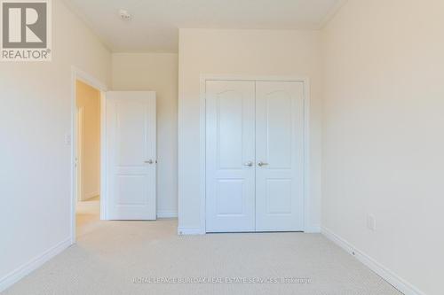 83 Great Falls Boulevard, Hamilton, ON - Indoor Photo Showing Other Room