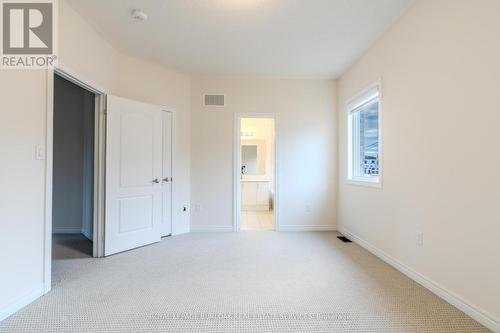 83 Great Falls Boulevard, Hamilton, ON - Indoor Photo Showing Other Room