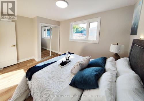 65 Loraine Drive, St. Catharines, ON - Indoor Photo Showing Bedroom