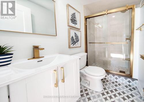 65 Loraine Drive, St. Catharines, ON - Indoor Photo Showing Bathroom