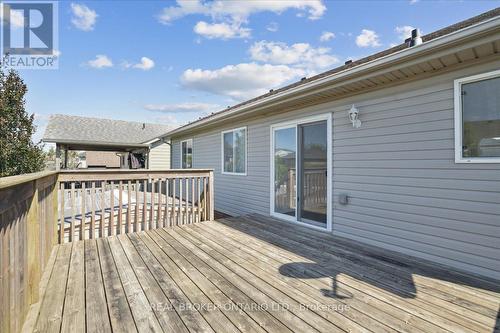 7159 Bryanne Court, Niagara Falls, ON - Outdoor With Deck Patio Veranda With Exterior