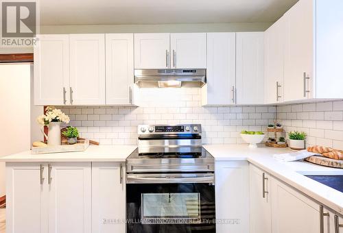 481 Huron Street, Woodstock, ON - Indoor Photo Showing Kitchen With Upgraded Kitchen