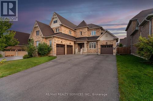 28 Stonegate Avenue, Mono, ON - Outdoor With Facade