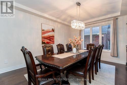 28 Stonegate Avenue, Mono, ON - Indoor Photo Showing Dining Room