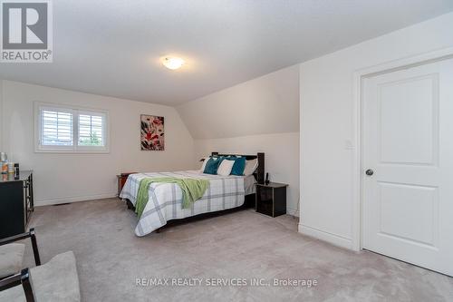 28 Stonegate Avenue, Mono, ON - Indoor Photo Showing Bedroom