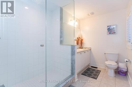 28 Stonegate Avenue, Mono, ON - Indoor Photo Showing Bathroom