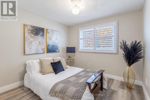 89 Dundee Drive, Haldimand, ON - Indoor Photo Showing Bedroom