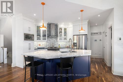 110 Landry Lane, Blue Mountains, ON - Indoor Photo Showing Kitchen With Upgraded Kitchen