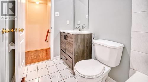 598 Summer Park Crescent, Mississauga, ON - Indoor Photo Showing Bathroom