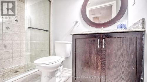 598 Summer Park Crescent, Mississauga, ON - Indoor Photo Showing Bathroom