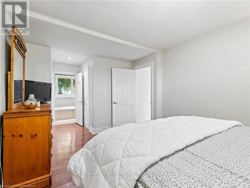 16629 Side Road 22, Halton Hills, ON - Indoor Photo Showing Bedroom