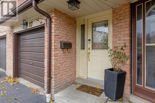 17 - 17 Dawson Crescent, Brampton, ON - Outdoor With Exterior