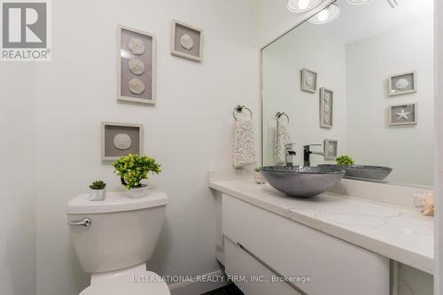 17 - 17 Dawson Crescent, Brampton, ON - Indoor Photo Showing Bathroom