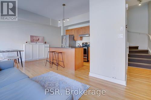 3 - 1392 Bloor Street W, Toronto, ON - Indoor Photo Showing Kitchen