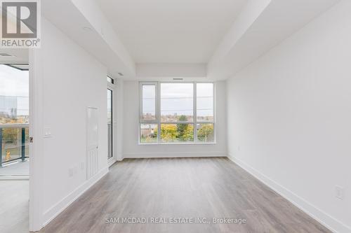 404 - 204 Burnhamthorpe Road, Mississauga, ON - Indoor Photo Showing Other Room