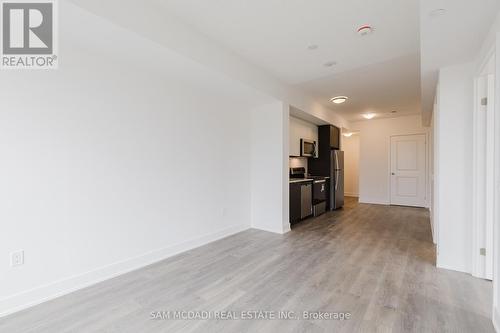 404 - 204 Burnhamthorpe Road, Mississauga, ON - Indoor