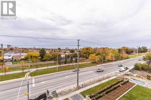 404 - 204 Burnhamthorpe Road, Mississauga, ON - Outdoor With View