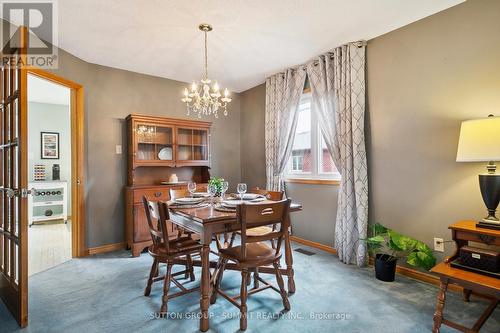 2722 Kingsway Drive, Oakville, ON - Indoor Photo Showing Dining Room