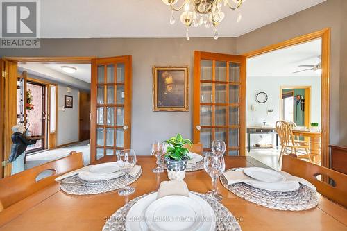 2722 Kingsway Drive, Oakville, ON - Indoor Photo Showing Dining Room