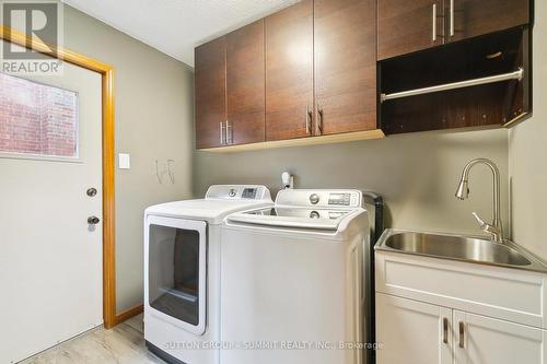 2722 Kingsway Drive, Oakville, ON - Indoor Photo Showing Laundry Room