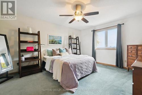 2722 Kingsway Drive, Oakville, ON - Indoor Photo Showing Bedroom