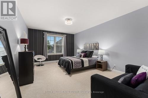 621 Cranleigh Court, Mississauga, ON - Indoor Photo Showing Bedroom