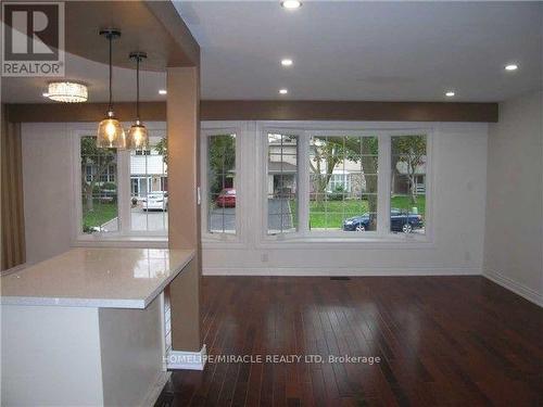 39 Abbey Road, Brampton, ON - Indoor