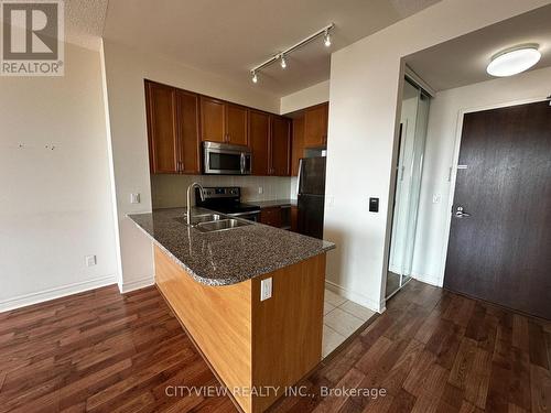 710 - 339 Rathburn Road W, Mississauga, ON - Indoor Photo Showing Kitchen With Double Sink