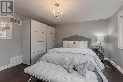 1771 Heather Hills Drive, Burlington, ON - Indoor Photo Showing Bedroom