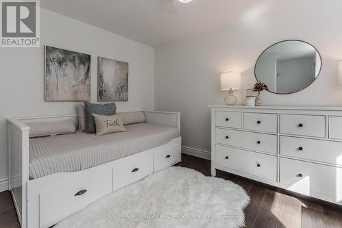 1771 Heather Hills Drive, Burlington, ON - Indoor Photo Showing Bedroom