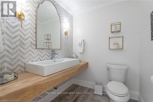 4195 Spruce Avenue, Burlington, ON - Indoor Photo Showing Bathroom