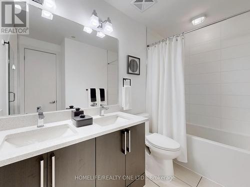 206 Brandon Avenue, Toronto, ON - Indoor Photo Showing Bathroom