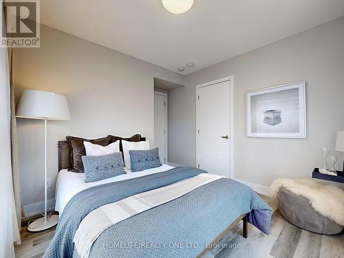 206 Brandon Avenue, Toronto, ON - Indoor Photo Showing Bedroom