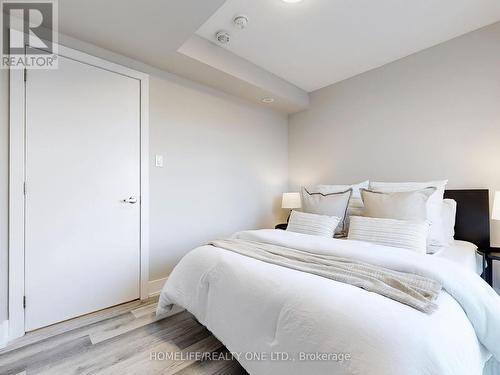 206 Brandon Avenue, Toronto, ON - Indoor Photo Showing Bedroom