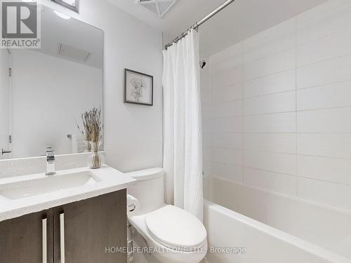 206 Brandon Avenue, Toronto, ON - Indoor Photo Showing Bathroom