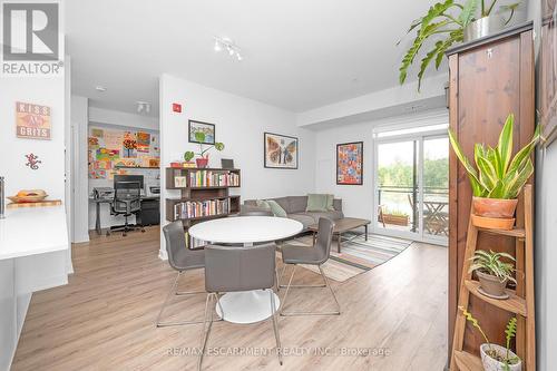 220 - 320 Plains Road E, Burlington, ON - Indoor Photo Showing Dining Room