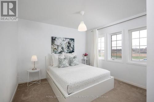 3159 Neyagawa Boulevard, Oakville, ON - Indoor Photo Showing Bedroom