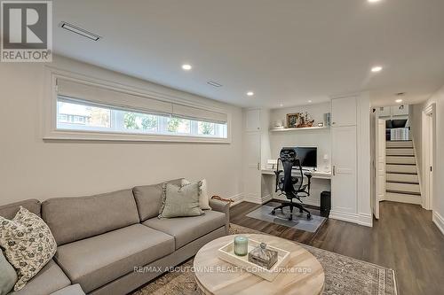 2359 Canso Road, Oakville, ON - Indoor Photo Showing Living Room